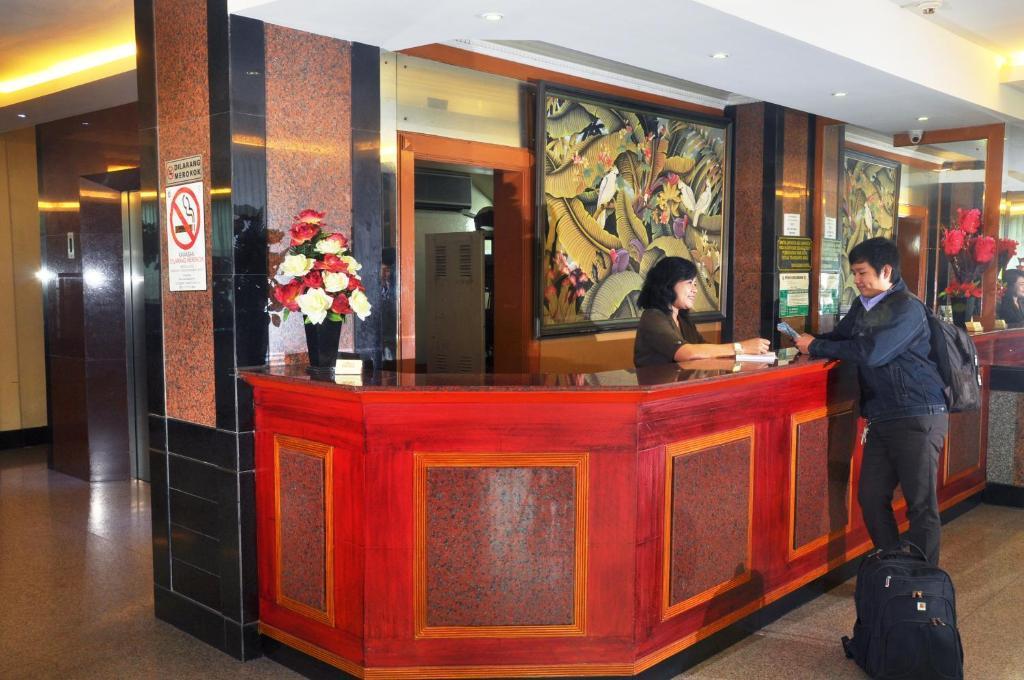 Plaza Hotel Harco Mangga Dua Jakarta Exterior photo